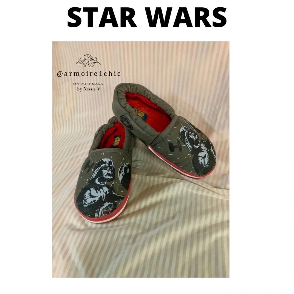 STRIDE RITE | Star Wars | Darth Vader | house slippers | Kids Size Y 2-3